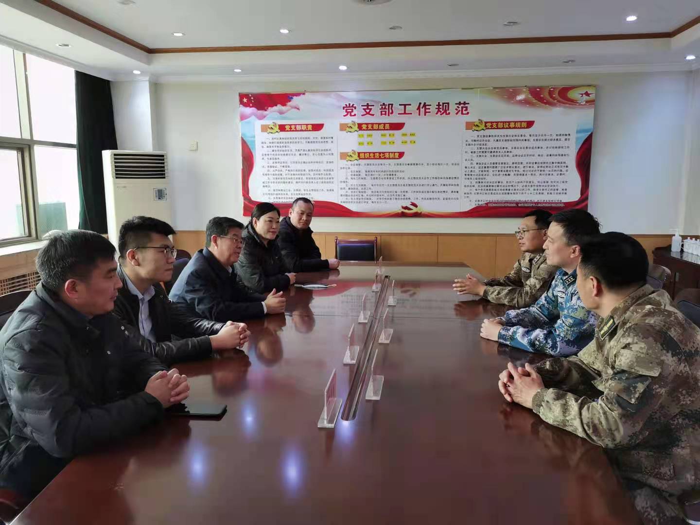 軍民魚水情誼深，德州天衢工業園商會慰問入伍新兵